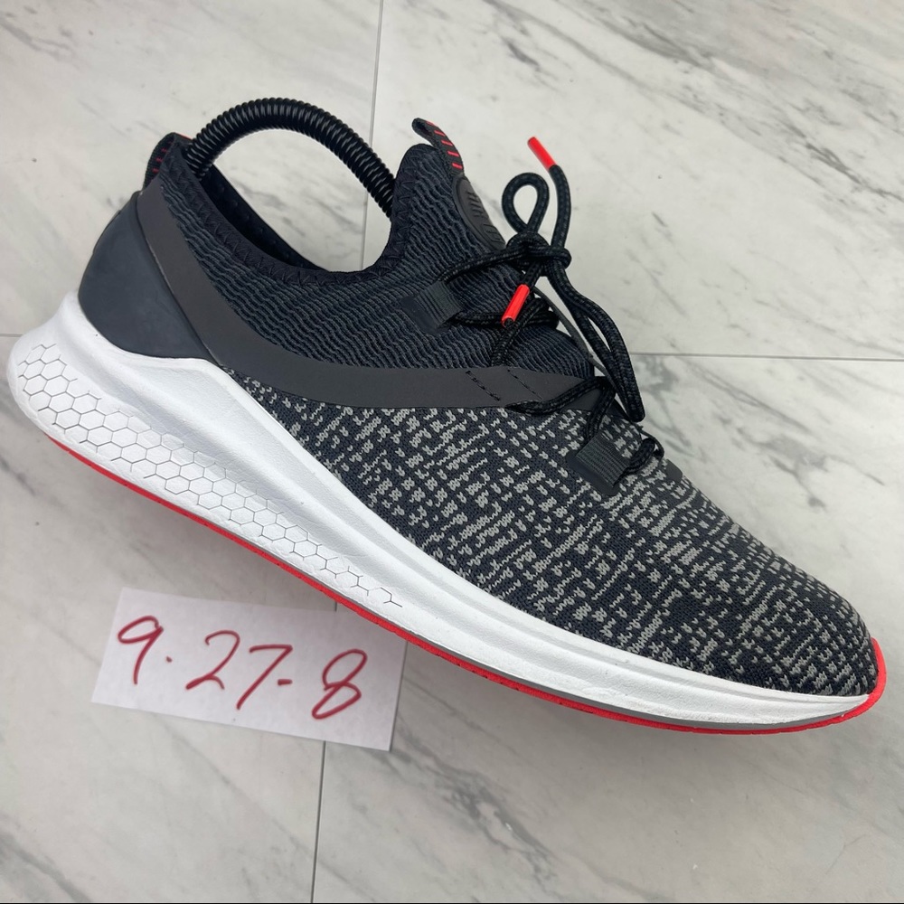New Balance Men's Black and Red Knit Athletic Sneakers
